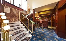 Hotel Leonet